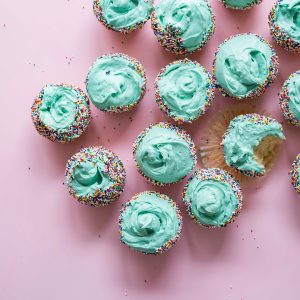 brooke-lark-ZkgWJ4BfgsE-unsplash Printable Cake Order Forms & Business Templates